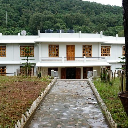 The Hareth Hotel Shillong Exterior photo