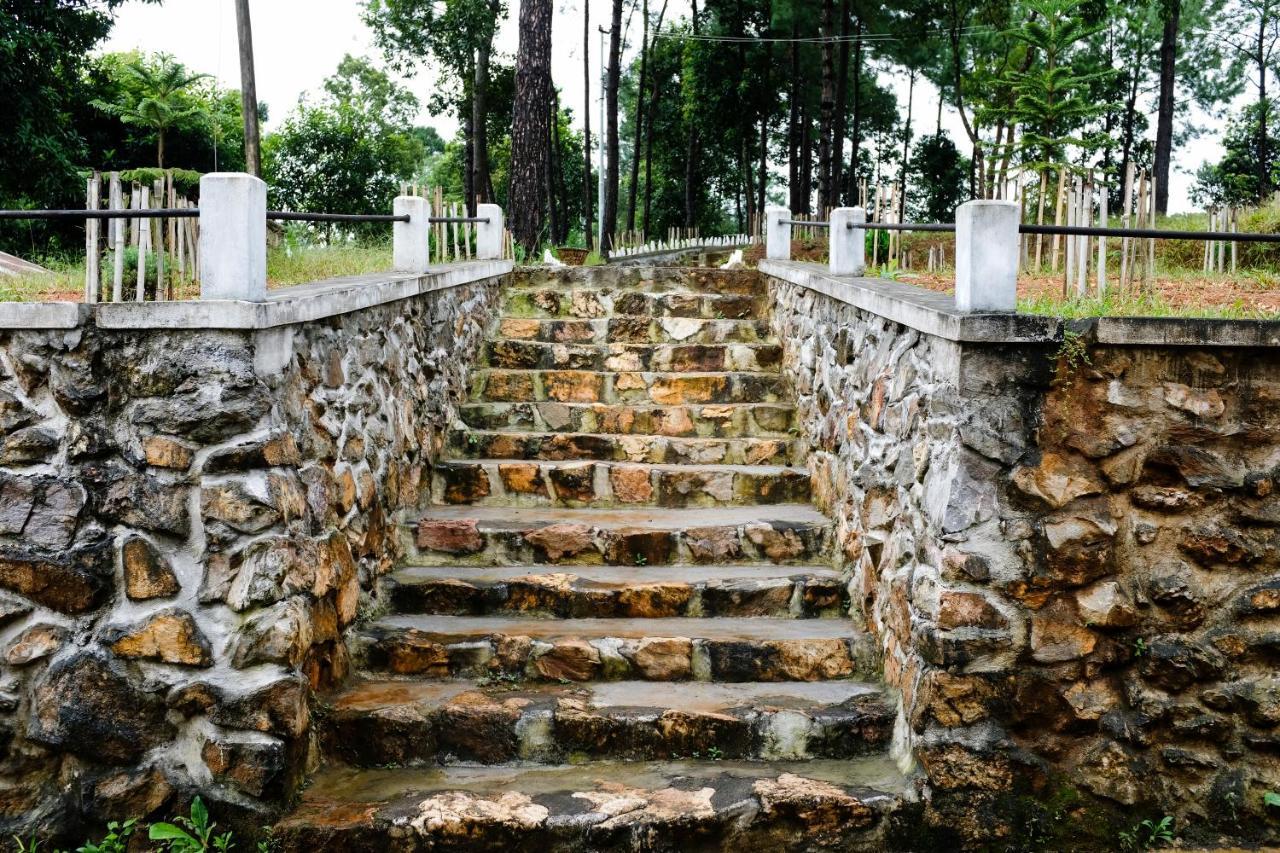 The Hareth Hotel Shillong Exterior photo